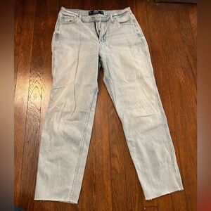 Hollister Light Wash Mom Jeans